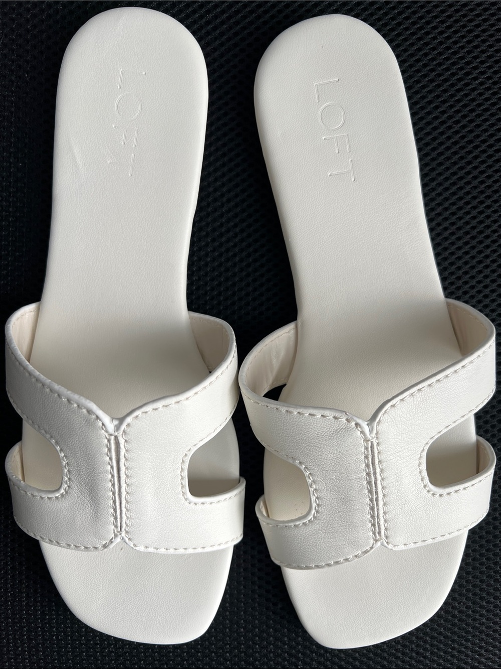 LOFT Women’s Size 8 White Cutout Slide Sandals - Women's Open-Toe Slip-Ons